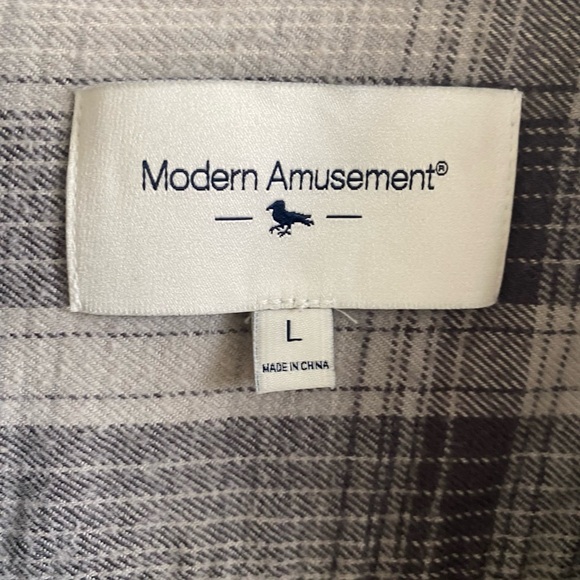 Men's Gray Modern Amusement Flannel Size Large - Picture 5 of 7